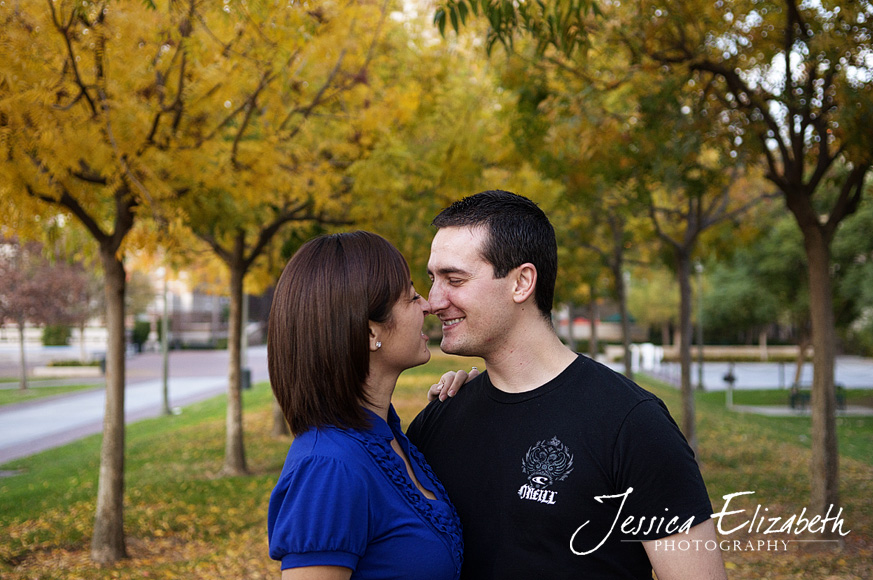 16-USC Engagement Shoot - Los Angeles Wedding Photographer_Marisa & John.jpg