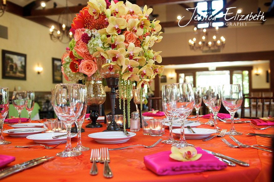 Arroyo_Trabuco_Ballroom_Jessica_Elizabeth_Photography_Tropical_Centerpiece.jpg