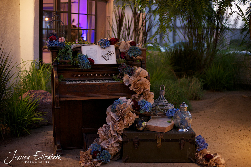 Casino_San_Clemente_Wedding_Photography_Jessica_Elizabeth_DIY_Inspiration.jpg