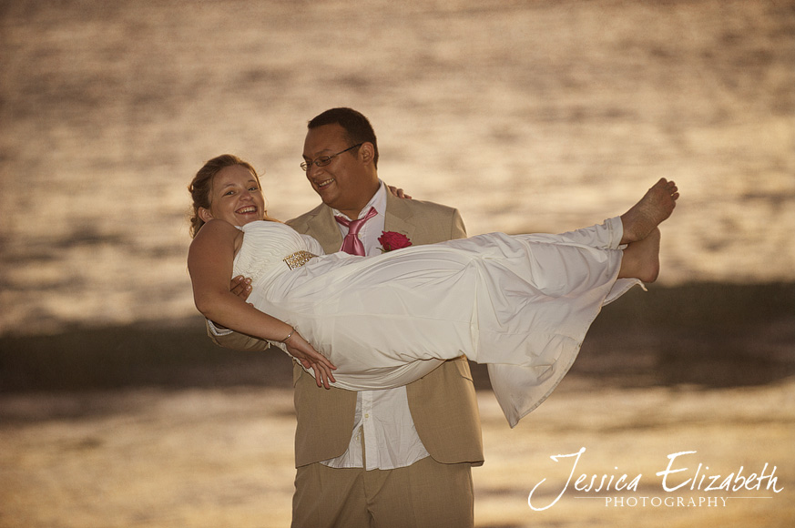 Pacific_Edge_Wedding_Bride_Groom_Beach.jpg