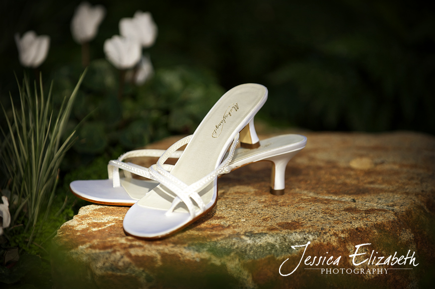 Temecula_Wedding_Photography_Bridal_Shoes.jpg